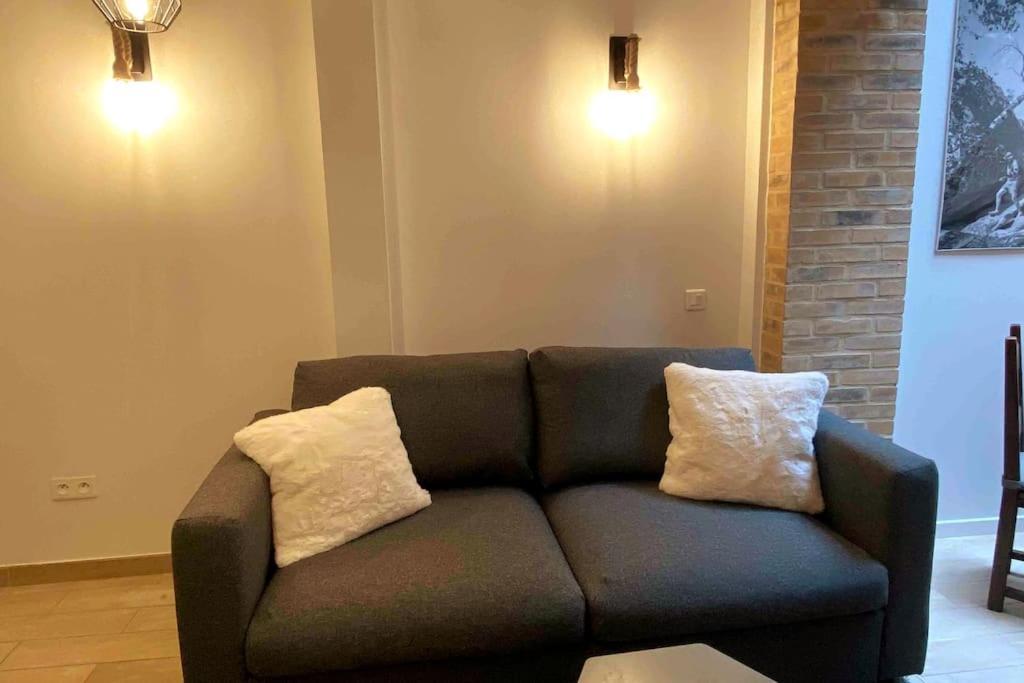 Le Cosy - 2 Pers - Hyper Centre De Fontainebleau Apartment Bagian luar foto